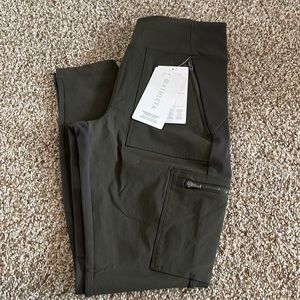 Athleta Headlands Hybrid Cargo II Tight